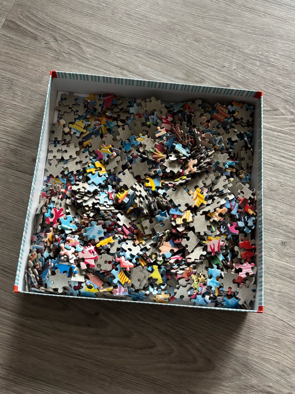 Coral Reef 1000-Piece Jigsaw Puzzle — Eeboo - Picture 2 of 3